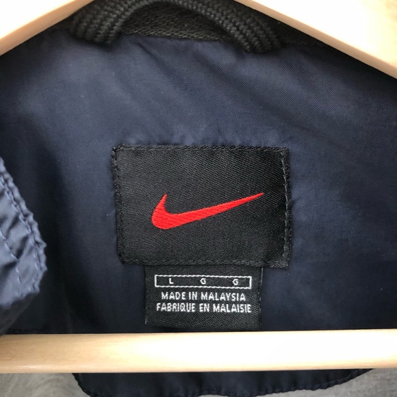 Vintage Nike Windbreaker - Picture 3 of 8